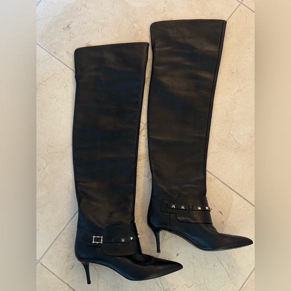 VALENTINO ROCKSTUD OVER THE KNEE KITTEN HEEL LEATHER BOOTS - Picture 5 of 11